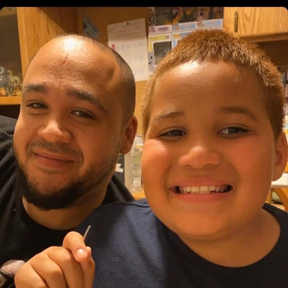 Meet your Posher, Alex - Picture 7 of 10